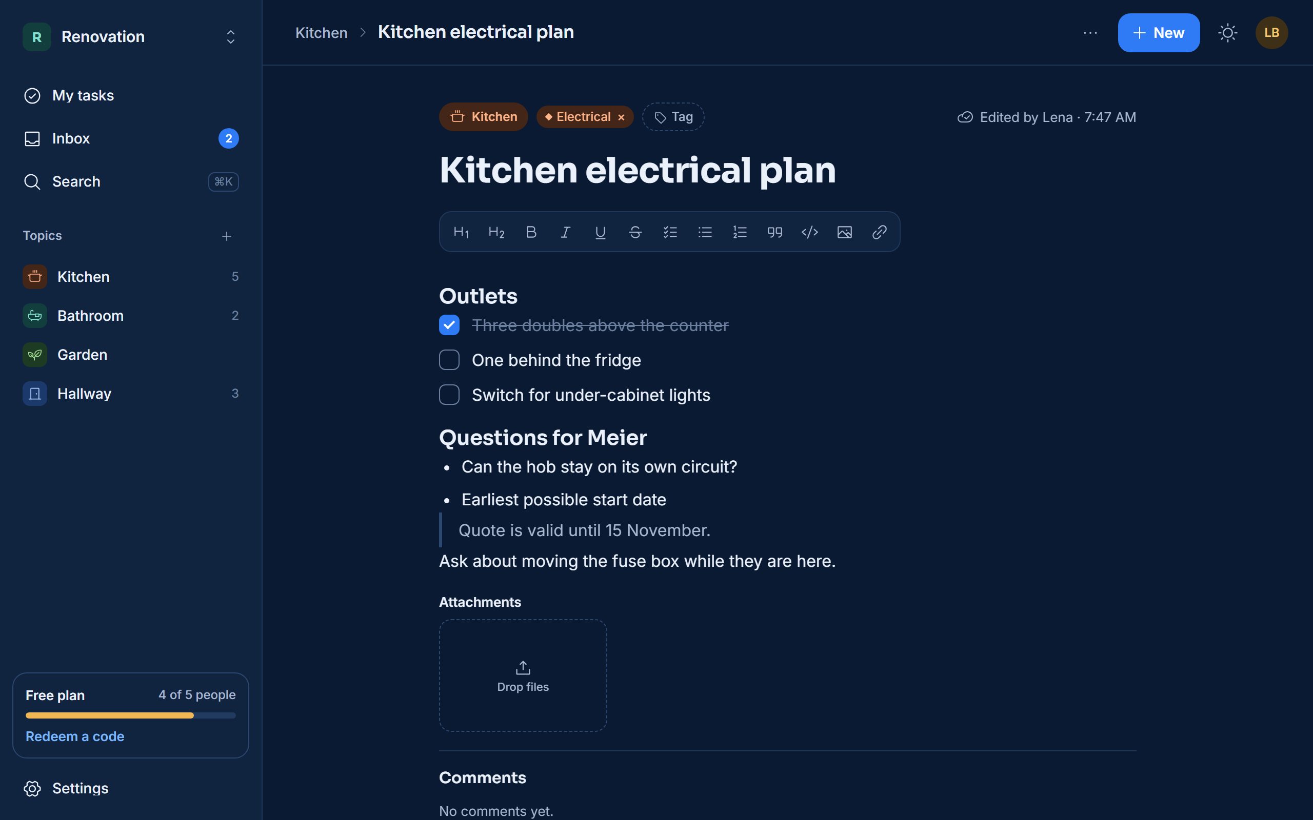 Note editor with a checklist, quote and headings