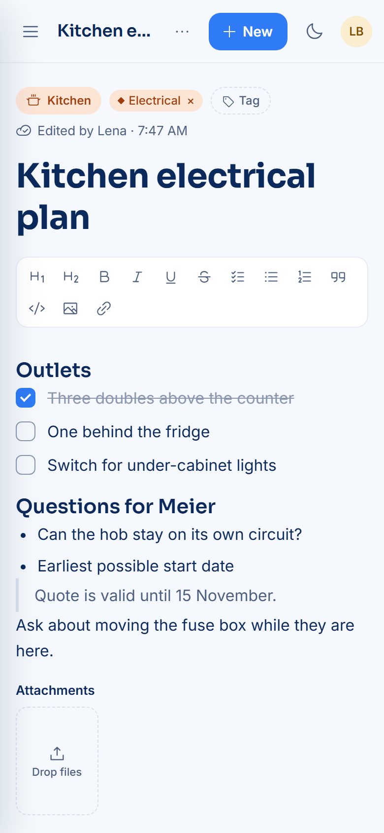 A note with a checklist open on a phone